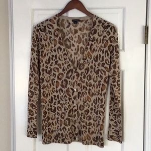 Cardigan leopard Ann Taylor extra fine merino wool